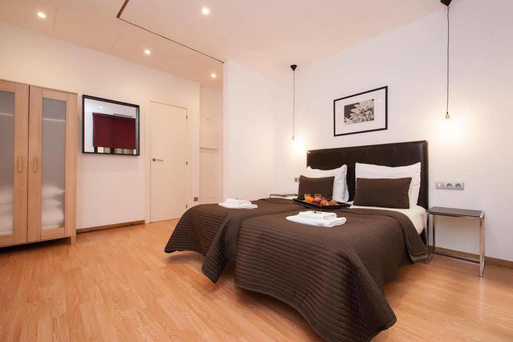 Short Stay Group Liceu Serviced Apartments Barcelona Exterior foto